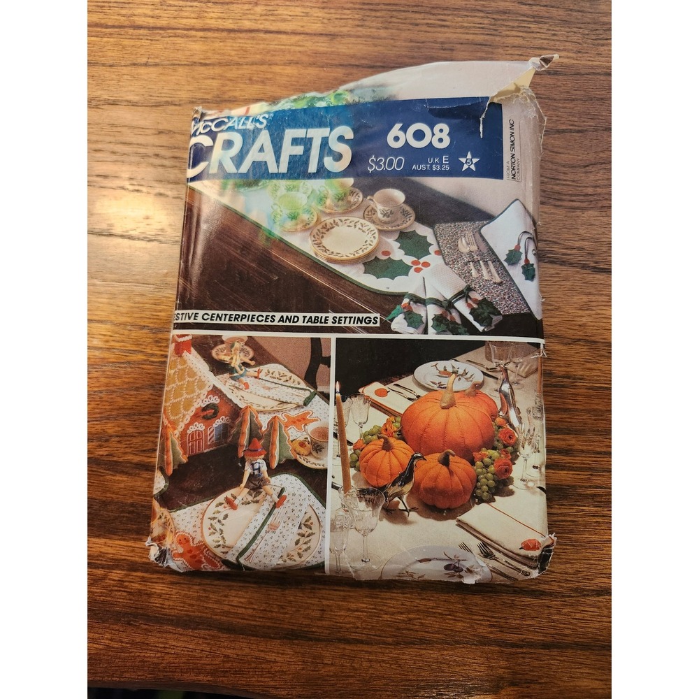 Vintage 1981 McCalls Crafts 608 Holiday Table Setting Sewing Pattern Gingerbread